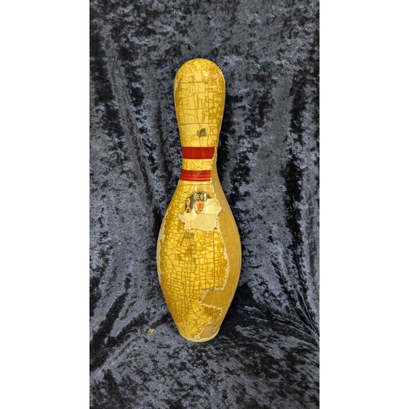 Vintage Bowling Pin For Home Decor Or Upcycle Crafting - Picture 1 of 6